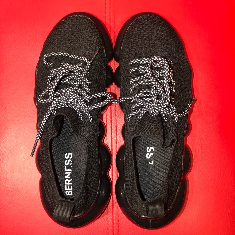 BERNESS Black Knit Mesh Chunky Bubble Cloud Lace Platform Sneaker Size 7 $ 35.00 - Picture 6 of 6